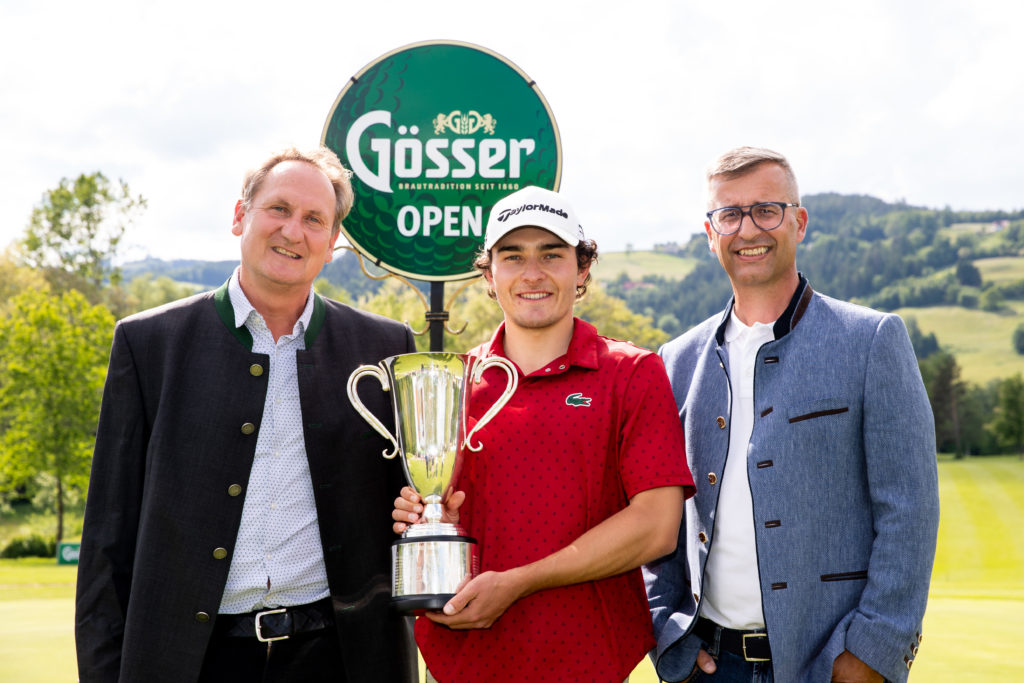 MARIA LANKOWITZ,AUSTRIA,18.MAY.24 - GOLF - Alps Tour, Goesser Open, GC Erzherzog Johann. Image shows Klaus Geyrhofer (Murhof), Maximilian Steinlechner (AUT) and Engelbert Pignitter (GC Erzherzog Johann). Keywords: trophy. Photo: GEPA pictures/ Matic Klansek